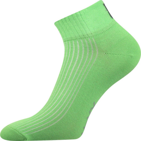 Kurze grüne Socken mit modernem Aussehen